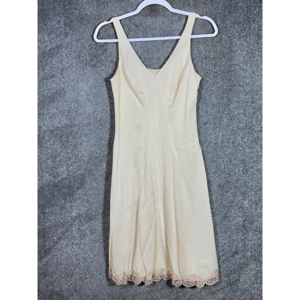 Formfit Rogers Semi-Sheer Slip Dress Womens Sz 32 AVG (8-10)‎ Vintage Beige Pink